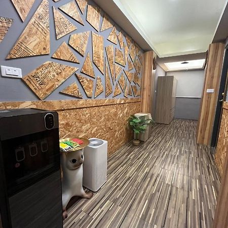 Ferienwohnung Fengchia Fun House Taichung Exterior foto